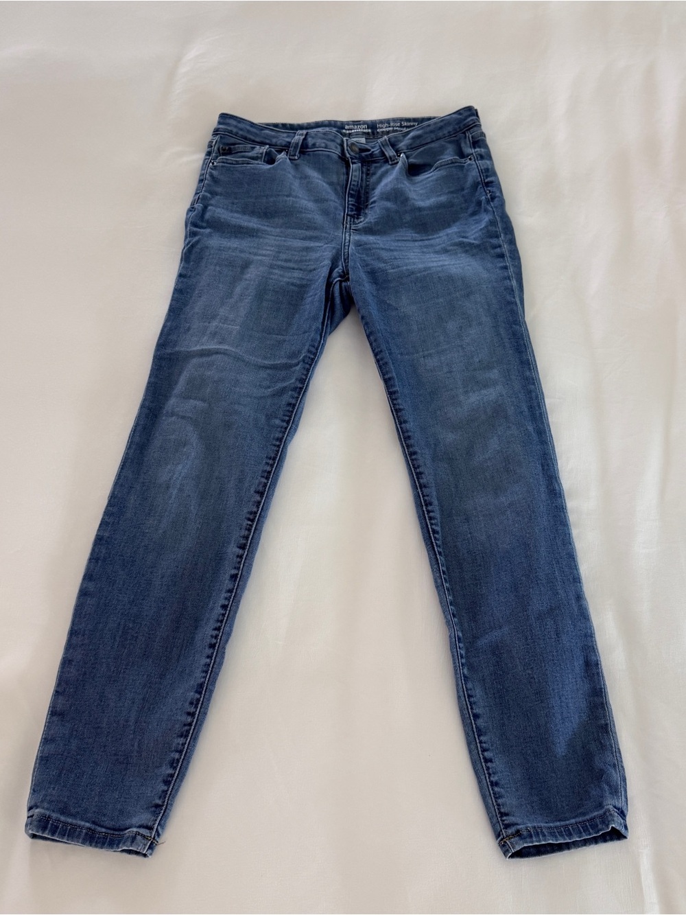 Amazon Essentials Women's High Rise Jeans Blue Skinny Medium Wash Size 10